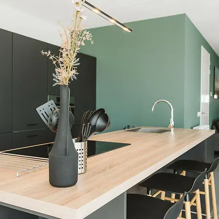 10 Persoons Luxe Holiday home *
